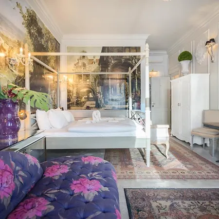 Bpr Violet Noir With A/c Apartment Budapest